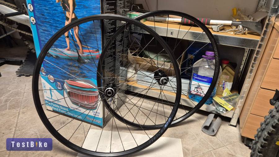 29" Bontrager Kovee TLR Új kerék szett