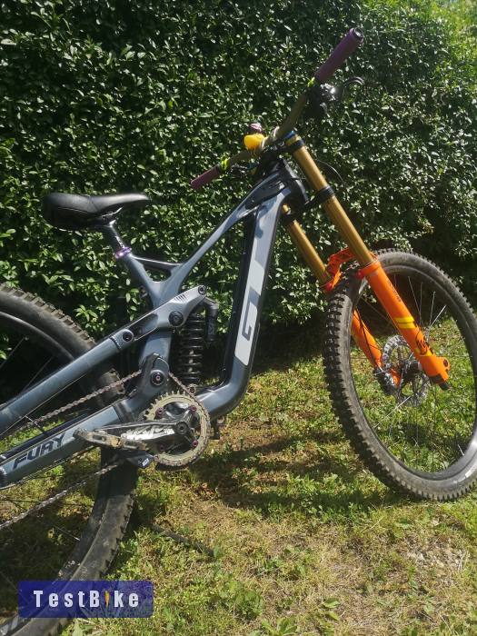 29 Carbon GT Fury Expert csere is 