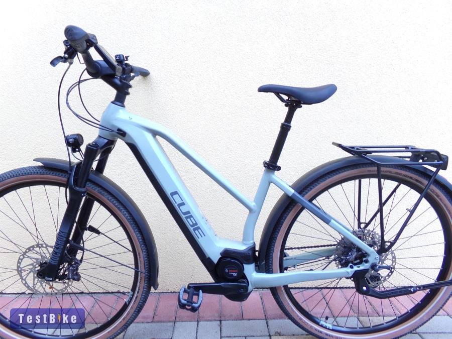 29" Cube Cross Hybrid SL prémium ebike Bosch Gen4. Szép újsz