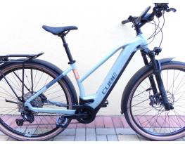 29" Cube Cross Hybrid SL prémium ebike Bosch Gen4. Szép újsz
