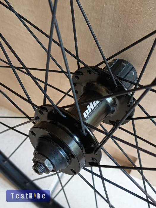 29 ER 622x28 hátsó kerék, MTB vagy Trekking kerékpárokba. 