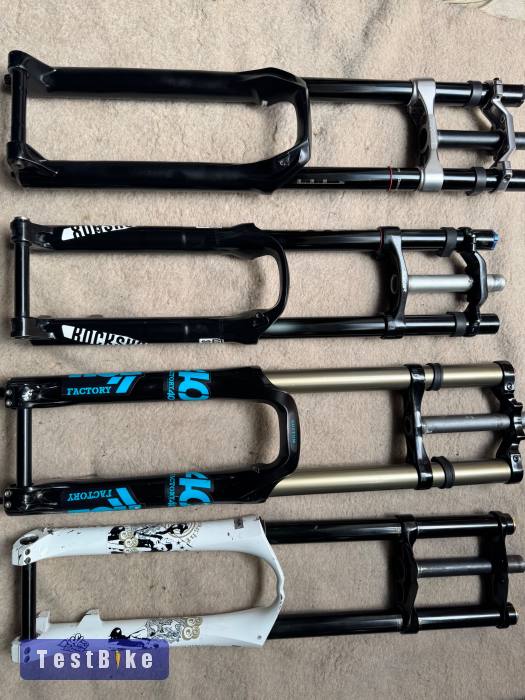 29” és 27,5”: RS Boxxer Rc; Fox 40 (26”); 888 RV (26”)