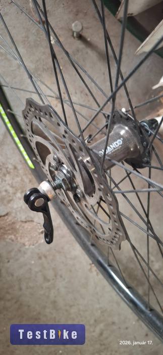 29 es tárcsafékes kerék szett országúti gumival