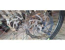 29 es tárcsafékes kerék szett országúti gumival