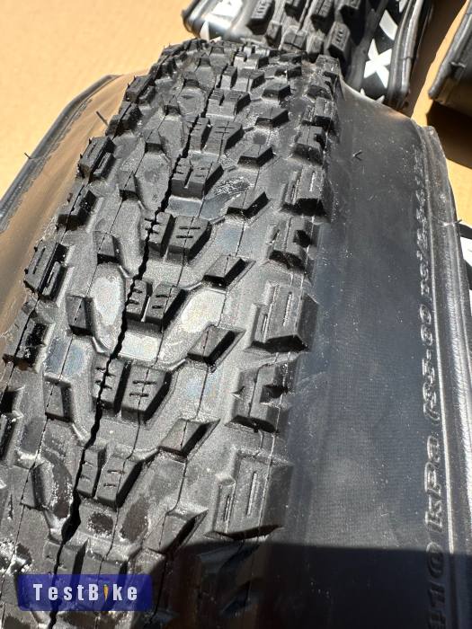 29" Maxxis gumik