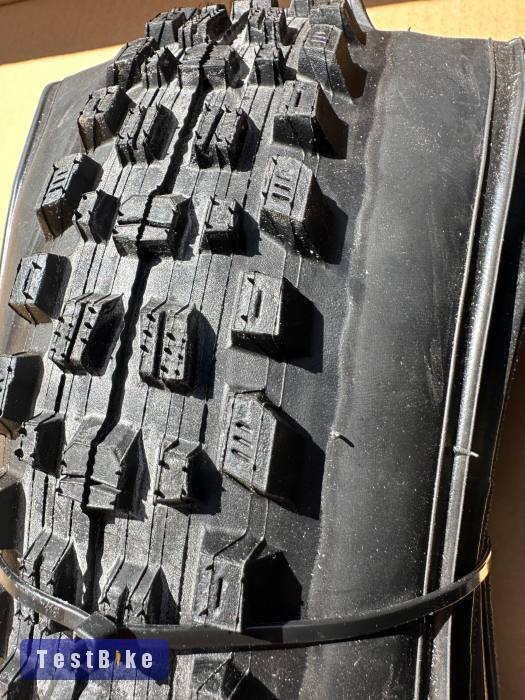 29" Maxxis gumik