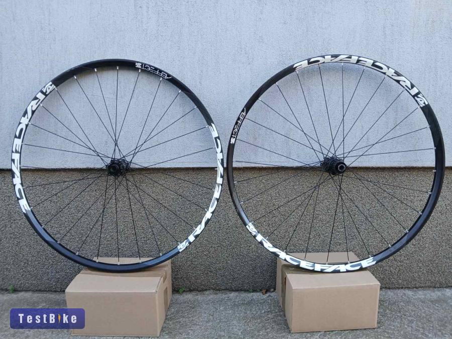 29 Race Face Aeffect