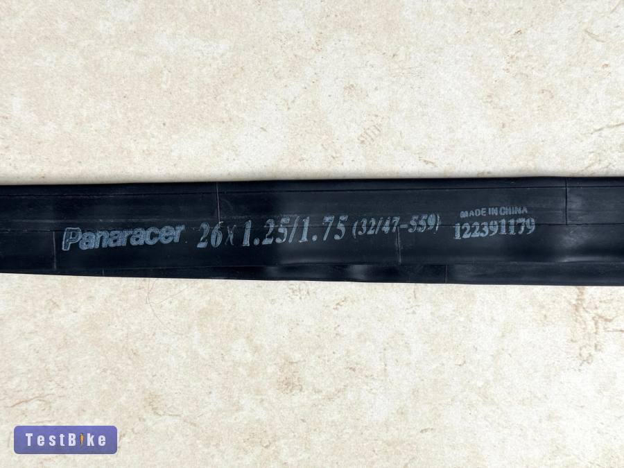 2db Maxxis Xenith 1.5 + Panaracer belsők eladó