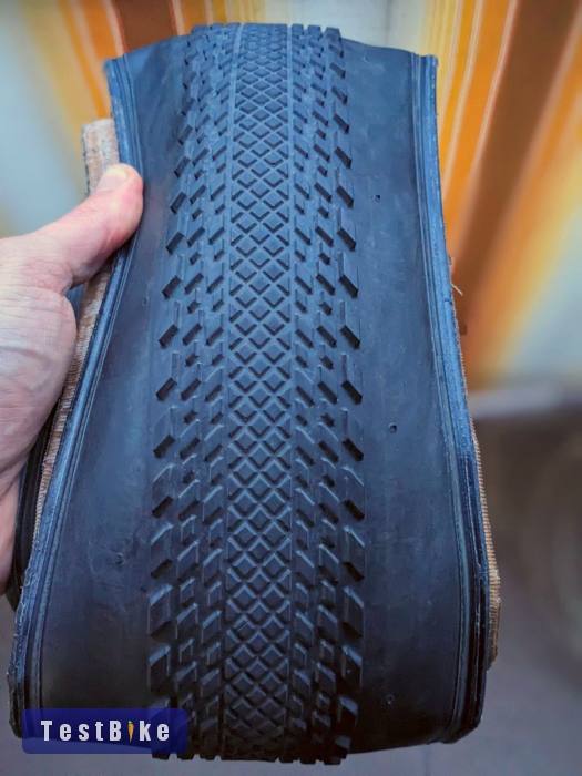 2db Tufo Thundero 48c Tubeless Ready gravel külső