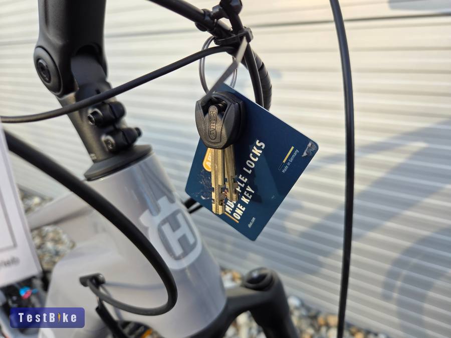 2km Husqvarna Gran Tourer gt5 összteleszkópos ebike 85Nm 630