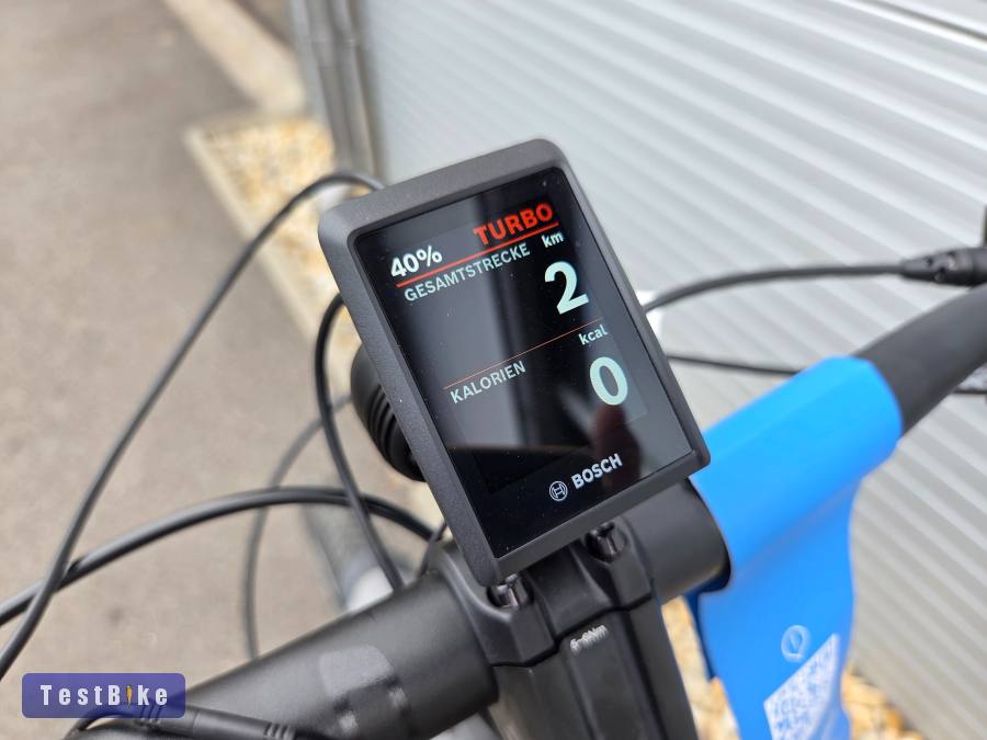 2km Kalkhoff csúcskategóriás trekking ebike bosch cx 750 ABS