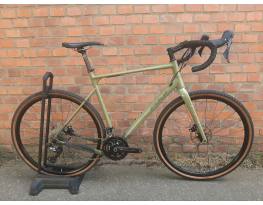 3 db XL-es gravel kerékpár Fuji-Orbea-Serious 2x11-2x10-1x11