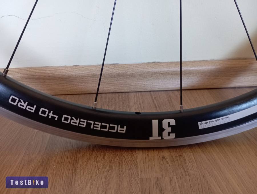 3T országúti első kerék - Bp. 18. ker.