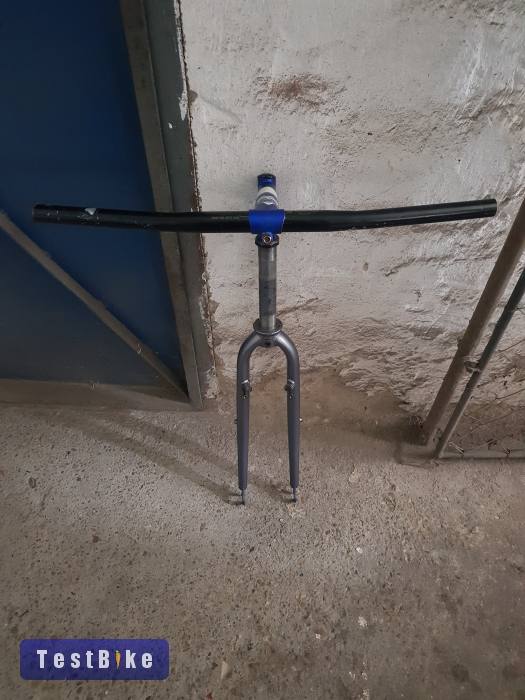 4 első villa 2db merev, 2db teleszkóp