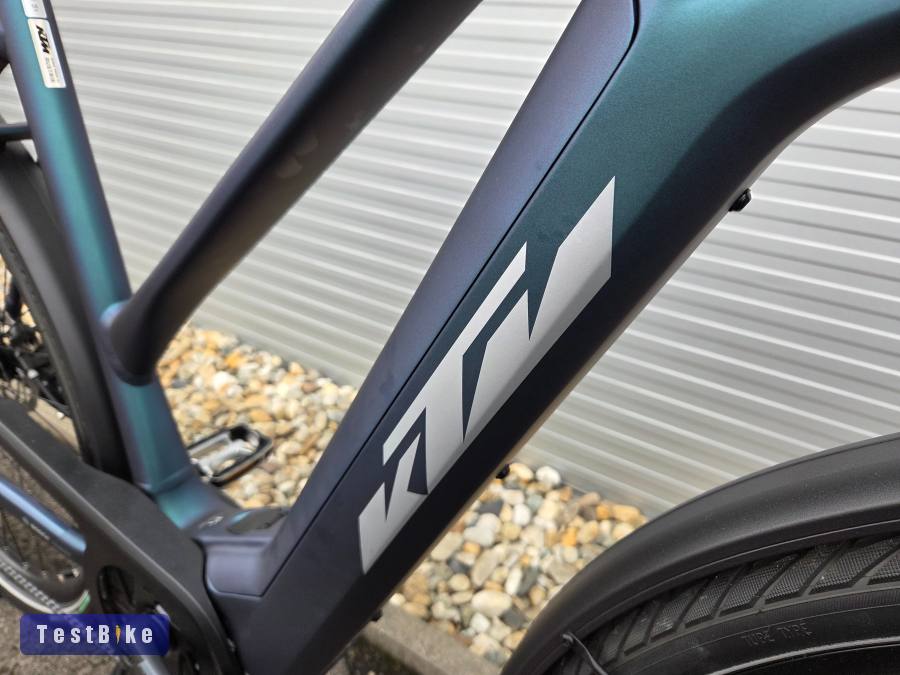 4km KTM Macina Tour Cx trekking ebike smart bosch cx 85Nm