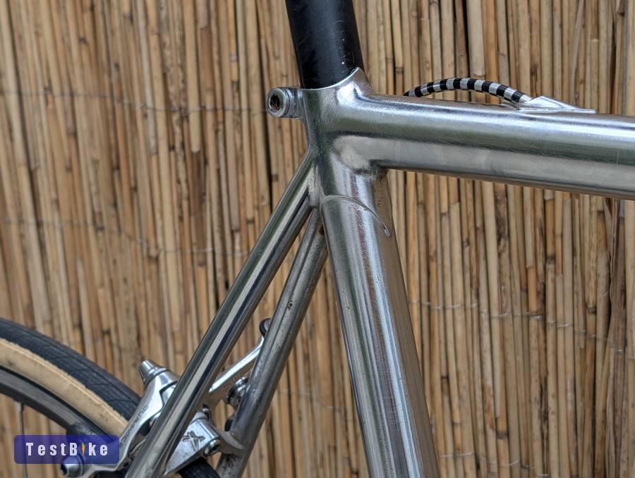 56-os Peruffo, karbon villa.