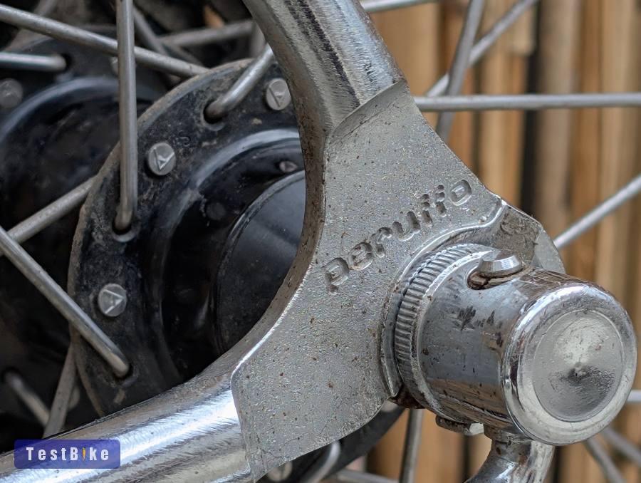 56-os Peruffo, karbon villa.