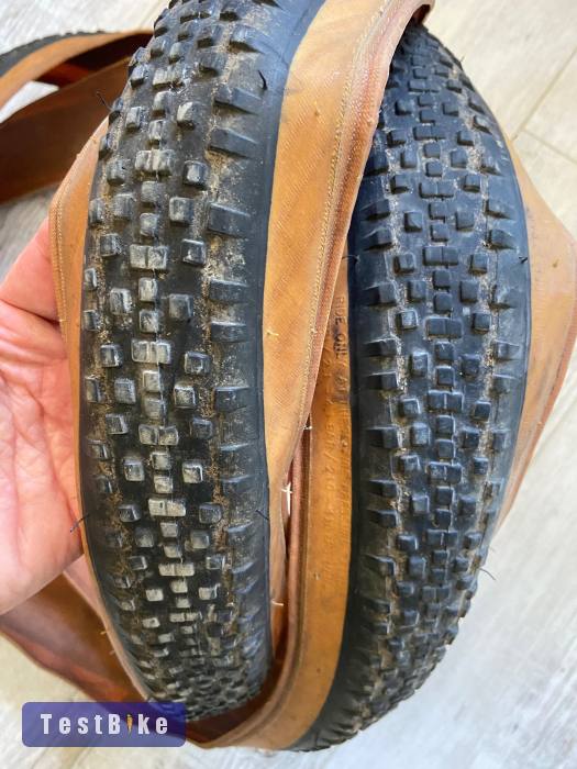 650 b / 27,5 külsők eladók!