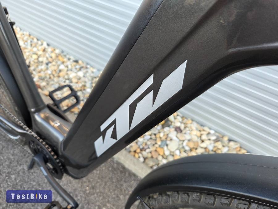 7km KTM mélyvázas ebike smart bosch cx 85Nm 750Wh terep+aszfalt