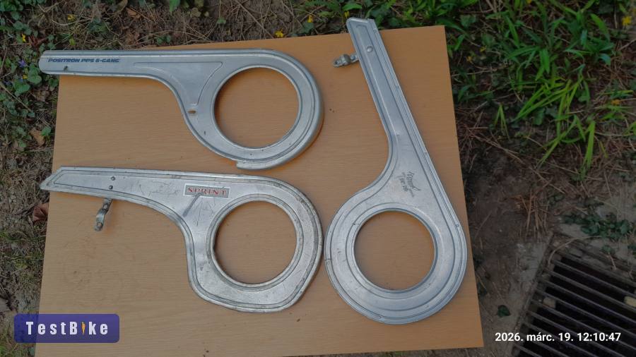 A 80'-as - 2000-es évekből való alkatrészek