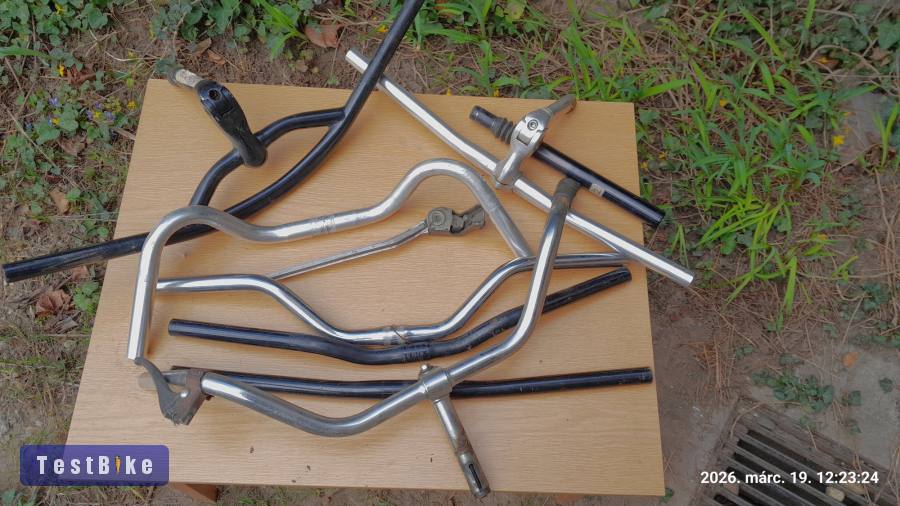 A 80'-as - 2000-es évekből való alkatrészek