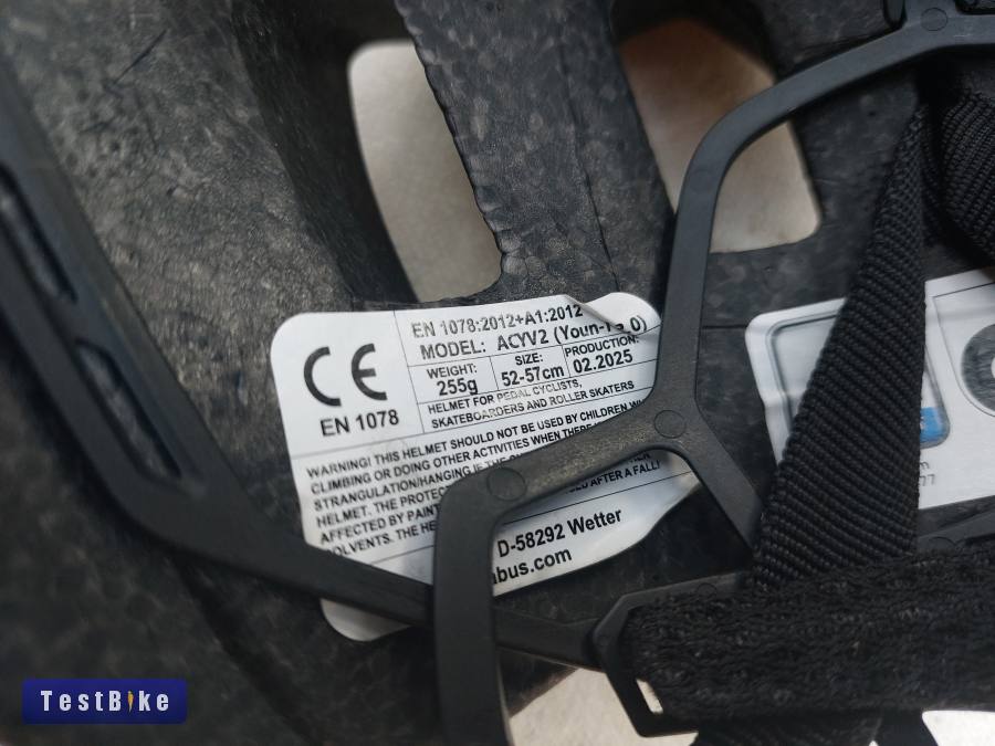 Abus kerékpáros sisak 52-57 cm