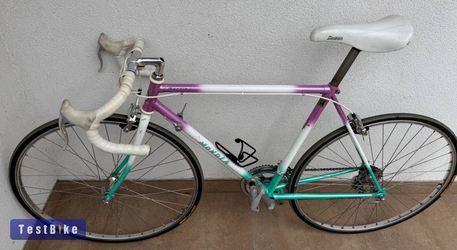 Acélvázas országúti eladó