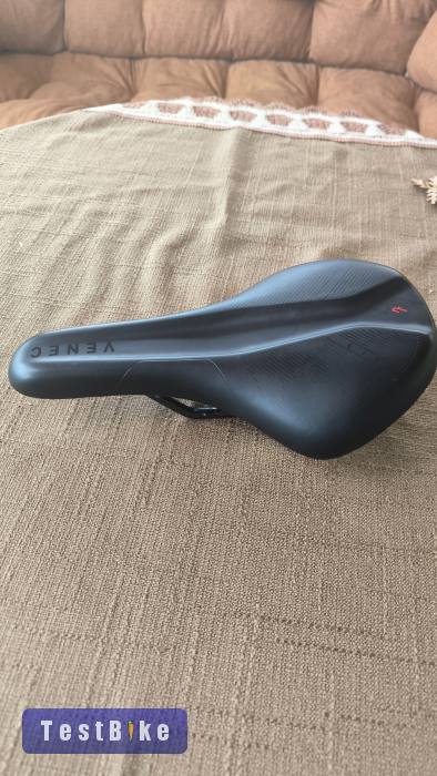 Acid Venec Lite nyereg