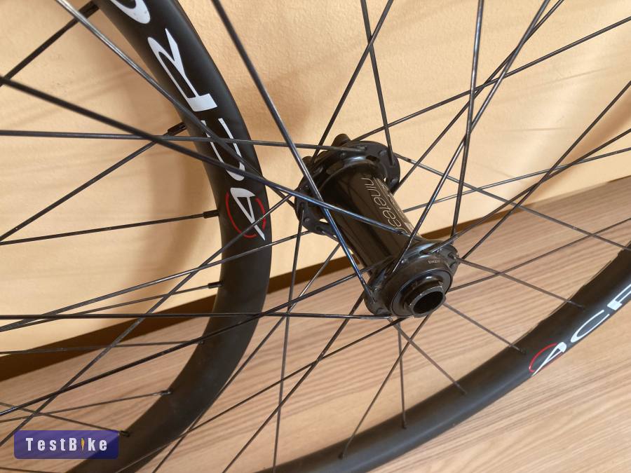 Acros Enduro Carbon 29”