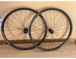 Acros Enduro Carbon 29”