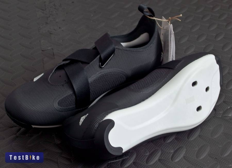 Adidas GX6544 (43 1/3)