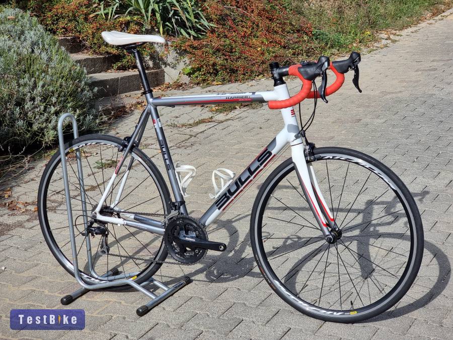 újsz.Bulls karbon-alu outi (8,9kg) Shimano 105 3*10 újMavic 