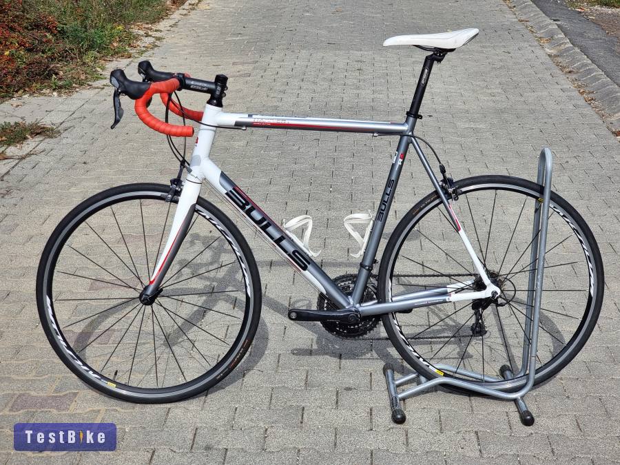 újsz.Bulls karbon-alu outi (8,9kg) Shimano 105 3*10 újMavic 