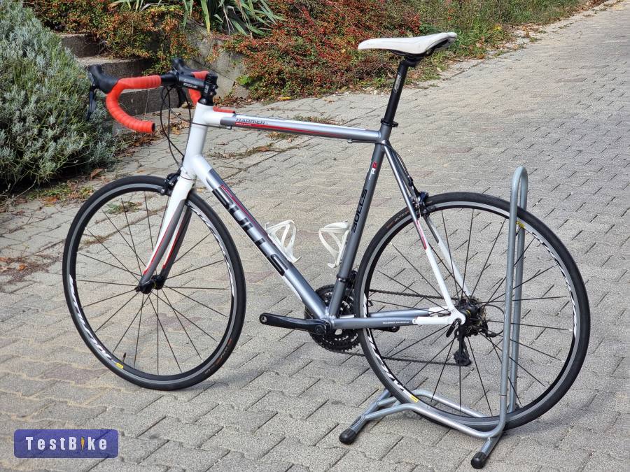 újsz.Bulls karbon-alu outi (8,9kg) Shimano 105 3*10 újMavic 