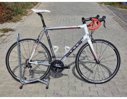 újsz.Bulls karbon-alu outi (8,9kg) Shimano 105 3*10 újMavic