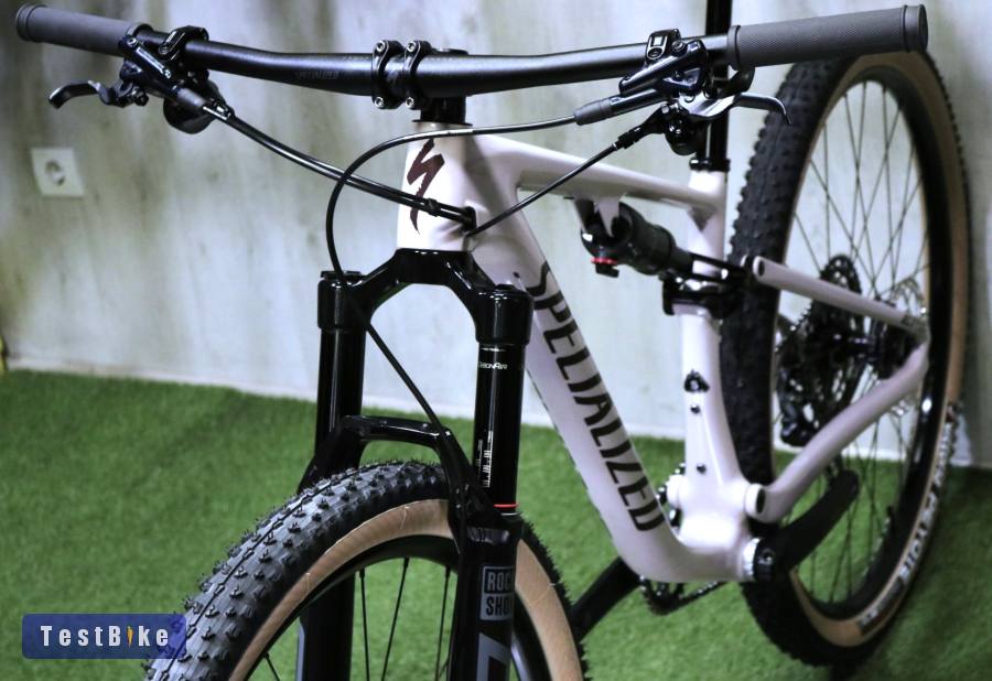 09.28ig 899e! Kisebb Új Specialized Epic Evo Carbon 29 Fully