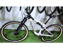 08.31ig 1M! Kisebb Új Specialized Epic Evo Carbon 29 Fully