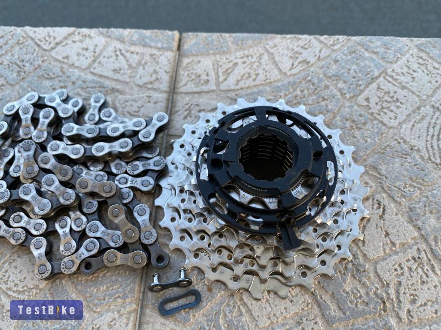 Alig használt Shimano 8 sebességes fogaskoszorú és lánc