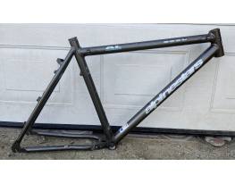 Alpinestars Easton Vari Lite mtb váz 26" repedt fejcsővel