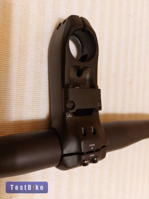 alu kormány+kormányszár 