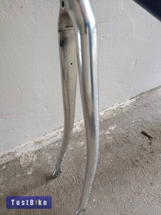 Alu országúti váz