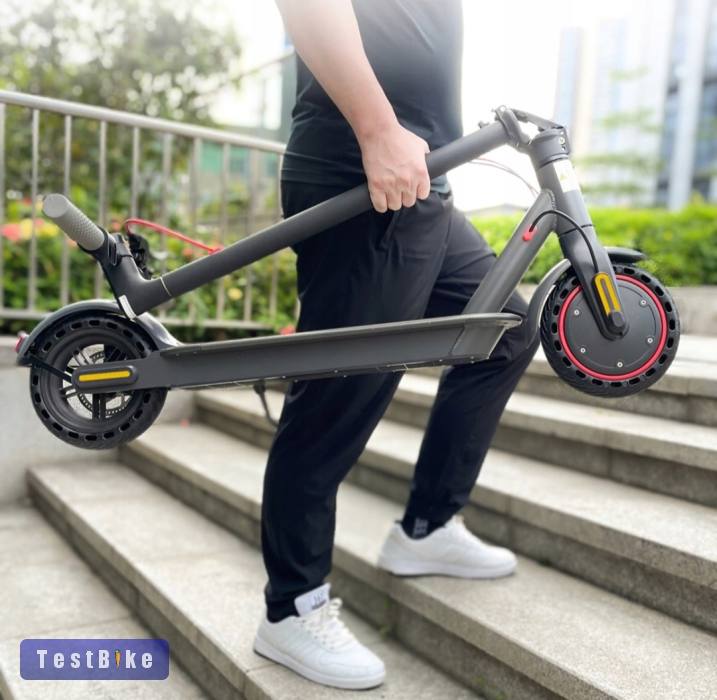 Aovo pro ES 80 Elektromos Roller 32km/h120-KG-ig!