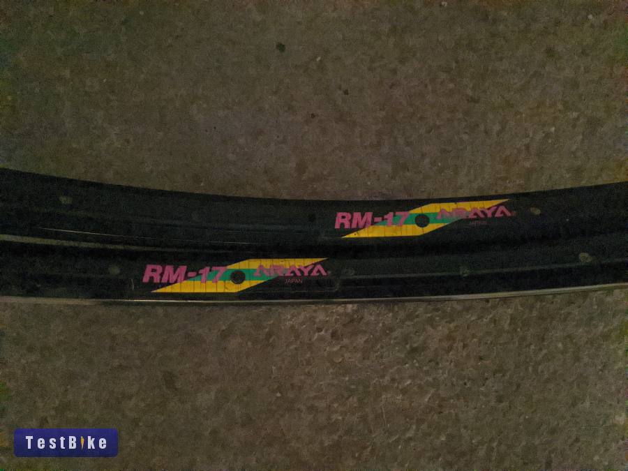 Araya felnik eladók