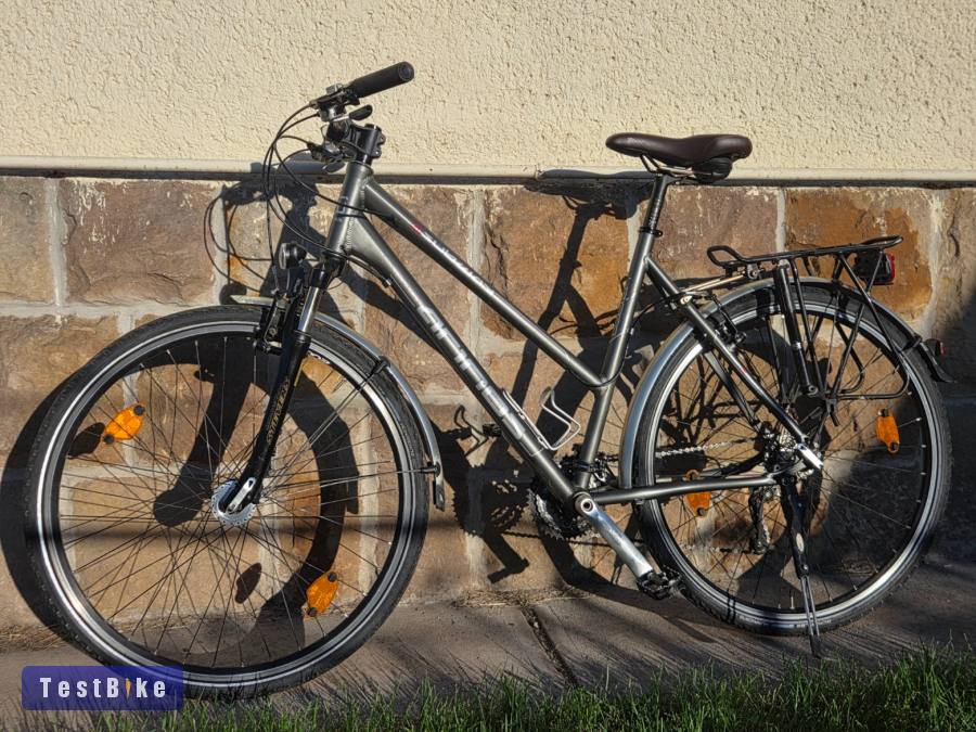 Arinos Subway trekking kerékpár — 28" / 55cm / Shimano XT / 