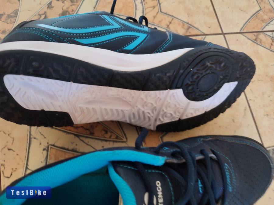 Artengo TS830 M teniszcipő 43-as új állapot  