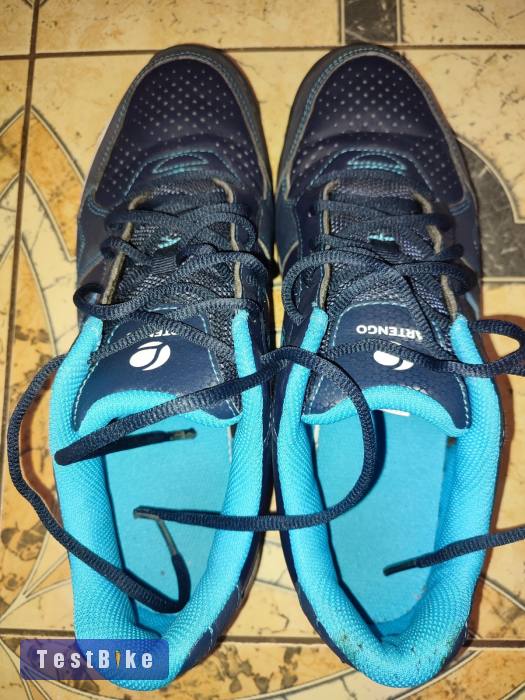 Artengo TS830 M teniszcipő 43-as új állapot  