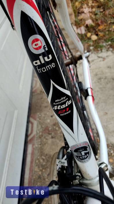 Atala North Black 28" trekking kerékpár