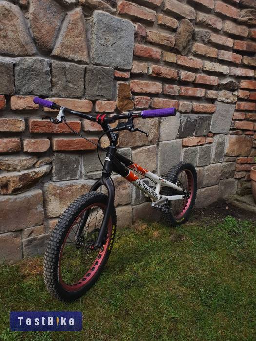 AtomZ triál 20" kerekek