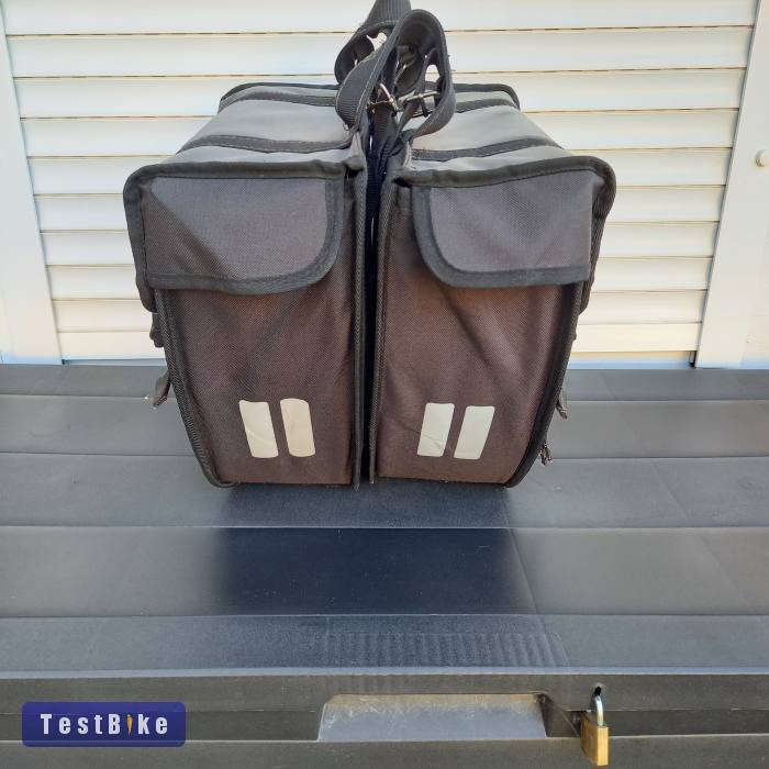 Basil Tour 2 részes táska csomagtartóra 2x13L