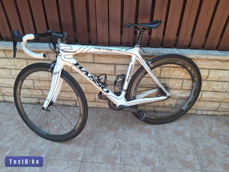 Basso Astra országuti kerékpár 